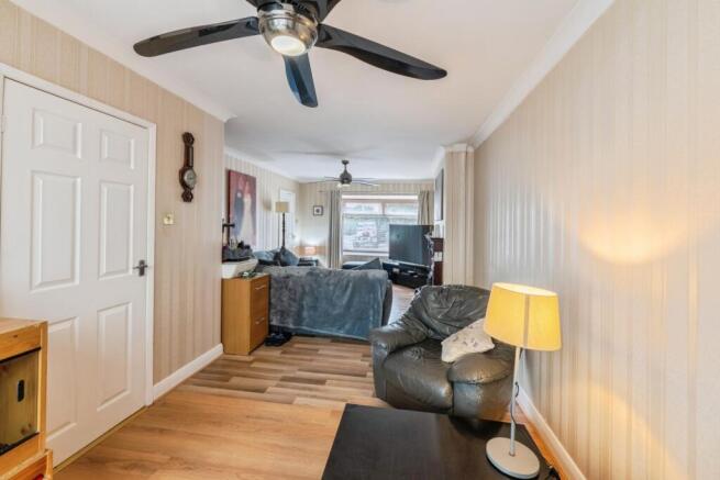 3 bed Semi-Detached for sale Image 4