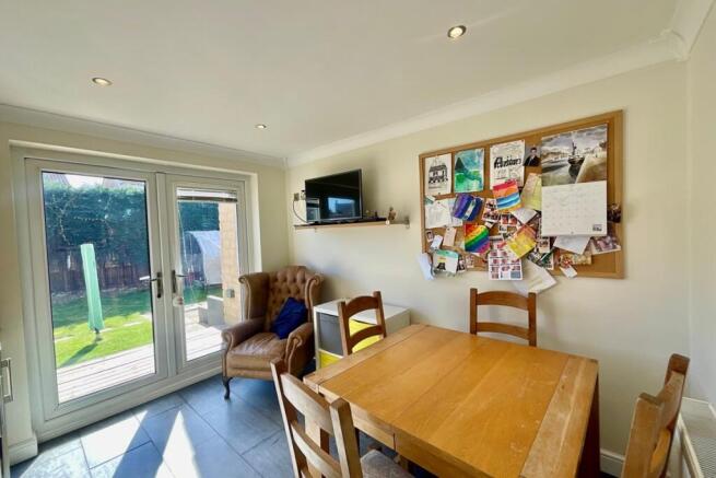 4 bed Detached for sale Image 12