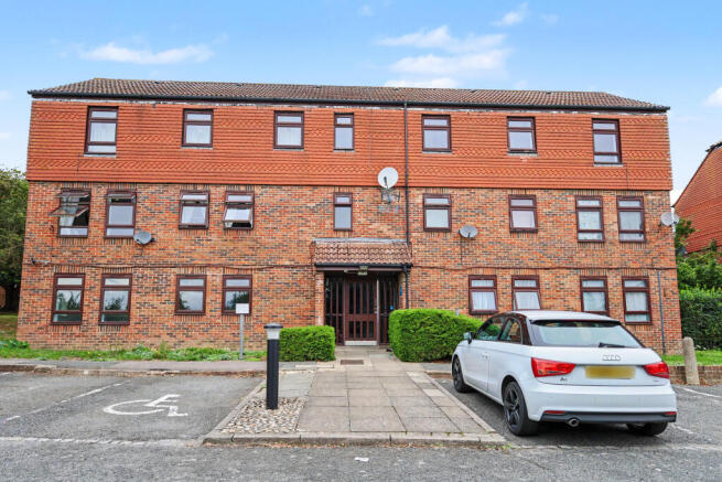 1 Abbotsbury Heights, Bicknor Close, Canterbury, Kent, CT2 7UH