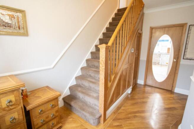 4 bed Semi-Detached for sale Image 9