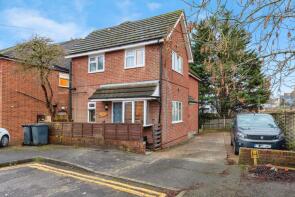 2, 45 Kendale Court, Weston Road, Stoughton, Guildford GU2 8AU