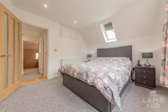 Frinton-Road-Frinton-on-Sea-semi-detached-house-IM