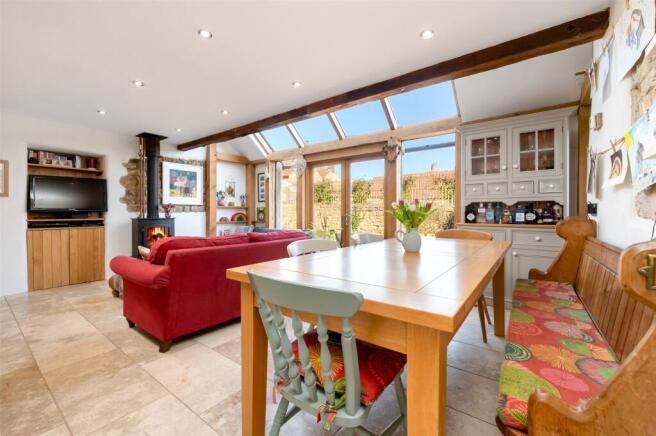 Living/Dining Area