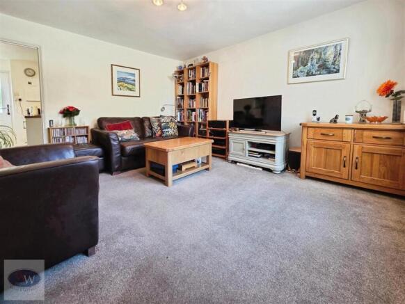 3 bed Semi-Detached for sale Image 5