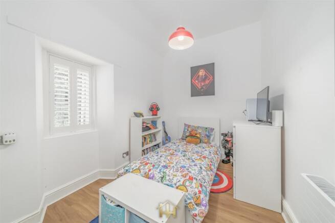 ROWAN COTTAGE AUCHTERHOUSE DUNDEE DD3 0QN 130426 E