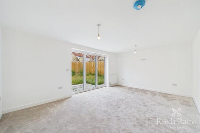 4 bed Detached for sale Image 10