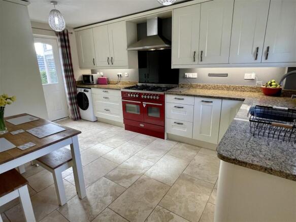 Kitchen/Breakfast Room