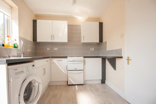 2 bed Semi-Detached for sale Image 4
