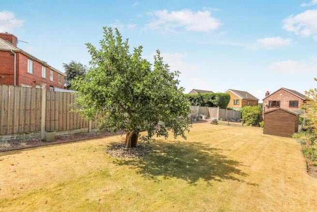 3 bed Detached for sale Image 8