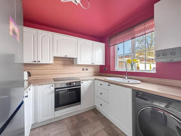 Darleydale Close, Hardwicke, Gloucester, GL2 4JJ photo 4