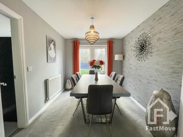 4 bed Link Detached House for sale Image 7