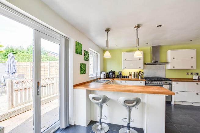 KITCHEN/DINER