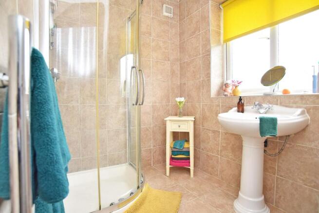 3 bed Semi-Detached for sale Image 12