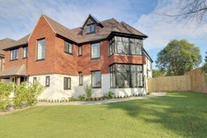 14a, Oakwood Avenue, Purley CR8 1AQ