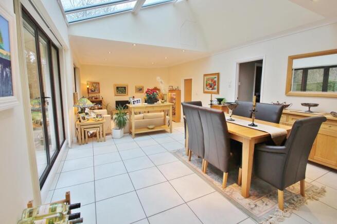 Dining Room.JPG