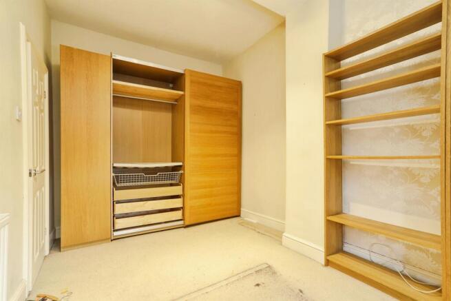 2 bed Apartment for sale Image 9