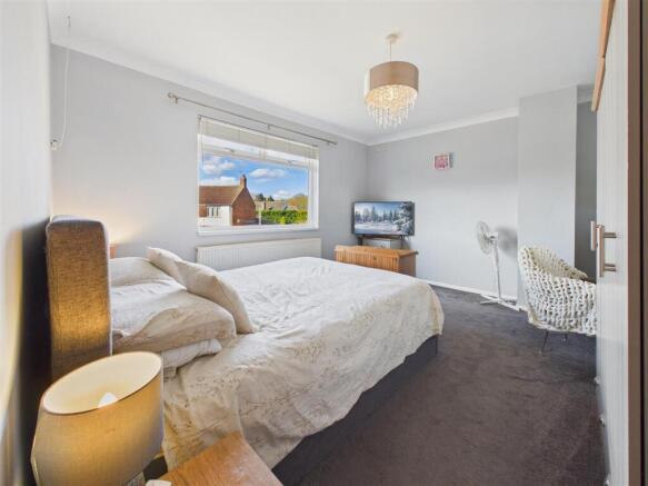 3 bed Semi-Detached for sale Image 11