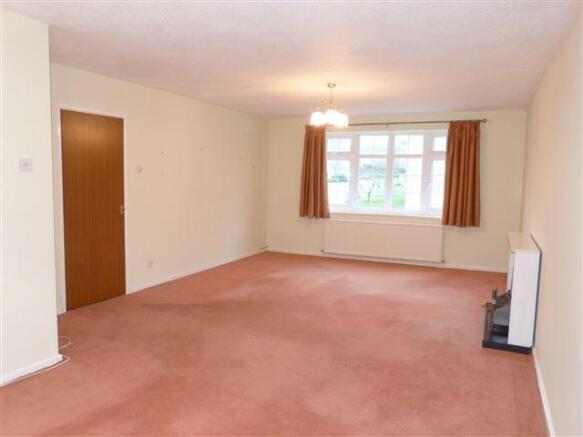 Lounge Dining Room