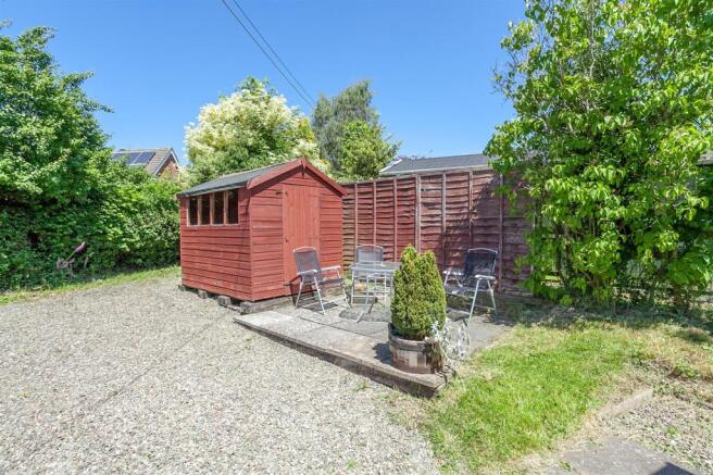 Back Garden Parking Area 1.jpg