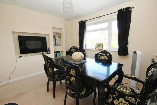 SECOND RECEPTION ROOM / DINING ROOM
