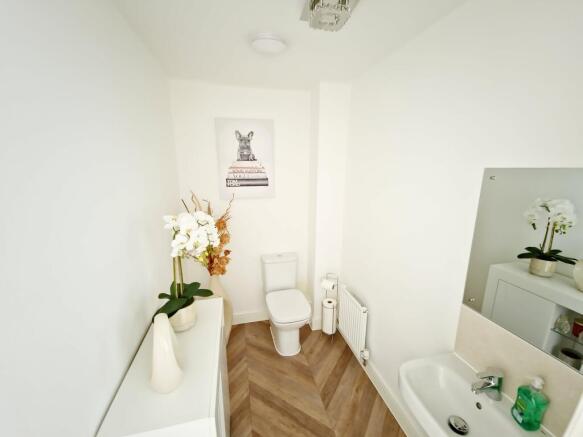 2a184e5d853aa4cec16ffd7088c4a7c686640d32.jpg