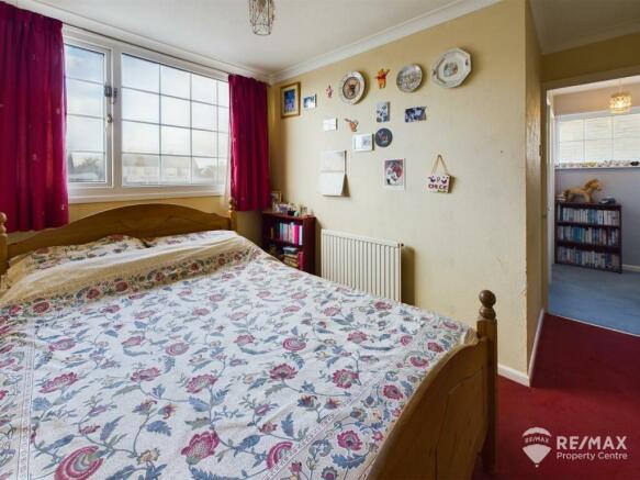 Bedroom 2 (2).jpg
