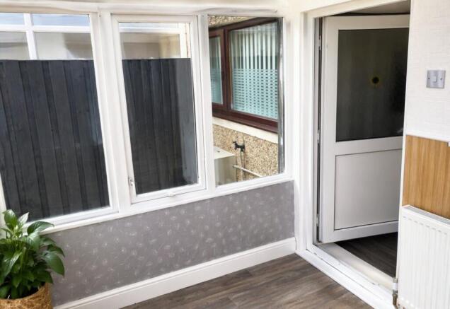 3 bed Semi-Detached for sale Image 4