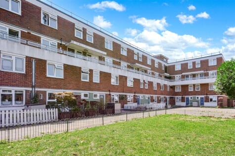 Fellows Court, Weymouth Terrace, London