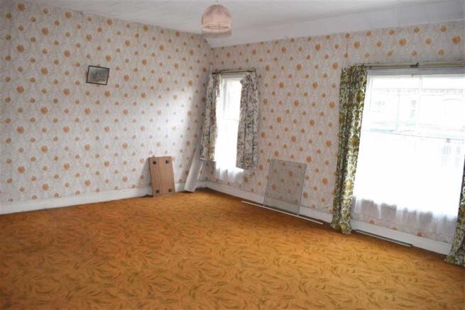 Front Bedroom (1)