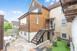 Ballyhandy, 7 Lester House, Bridge Street, Sturminster Newton DT10 1AP