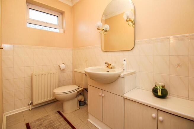 3 bed Detached Bungalow for sale Image 9