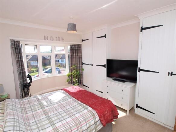 BEDROOM 2