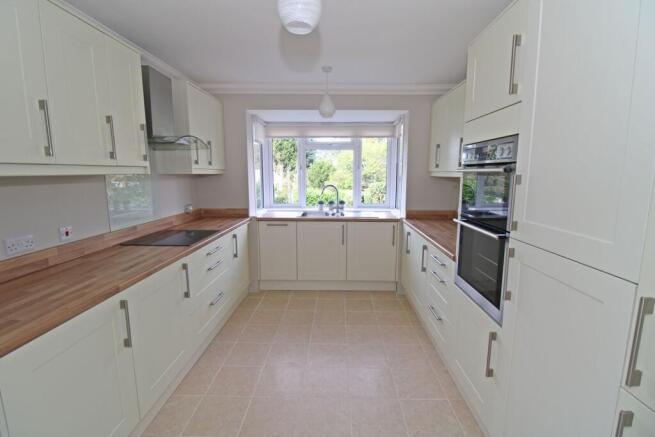 30 South Hill Road, Bromley, BR2 photo 4
