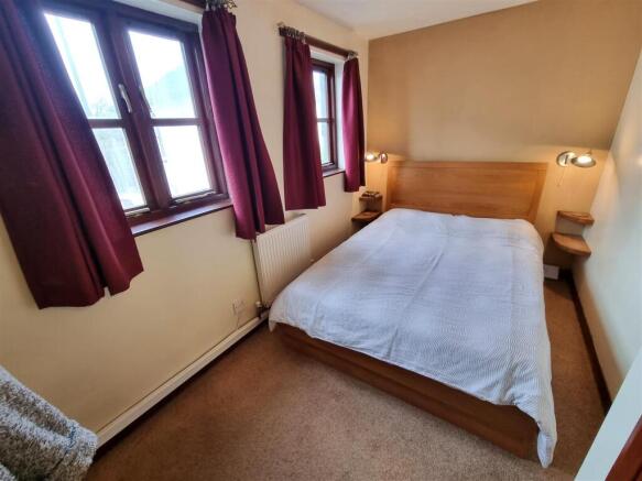 Bedroom 1.1.jpg