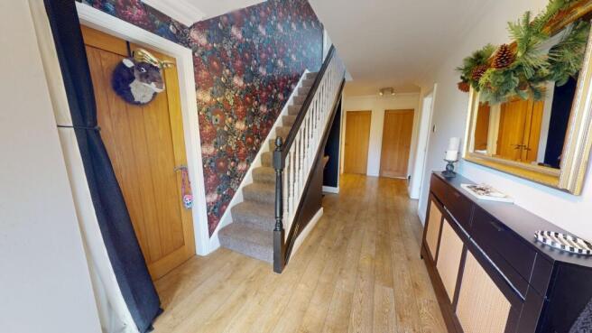 4 bed Detached for sale Image 5