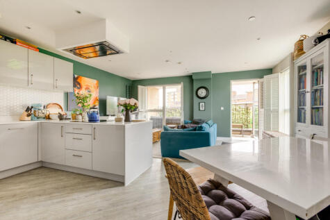 Matthias Road, London, N16