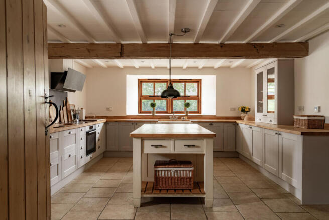 282675 - Ginmill Barn 18.jpg