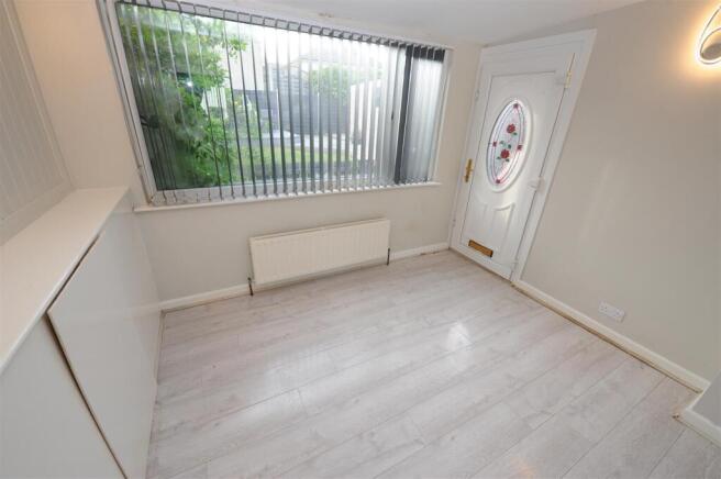 3 bed Semi-Detached for sale Image 10