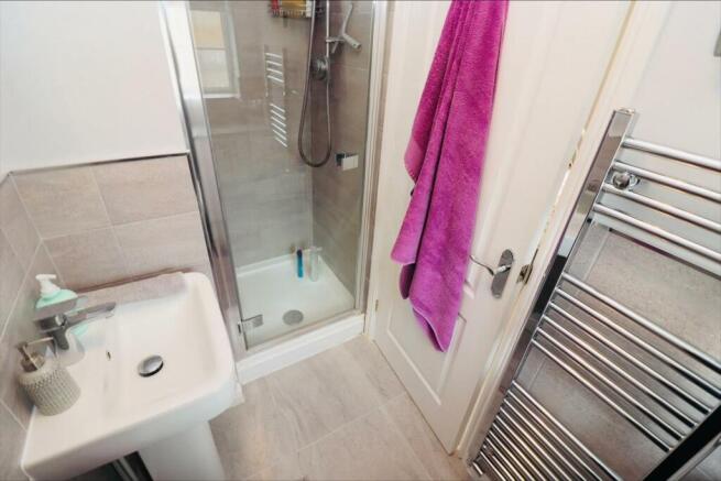 En-suite Shower Room / WC
