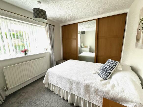 56 hardie avenue (22).jpeg