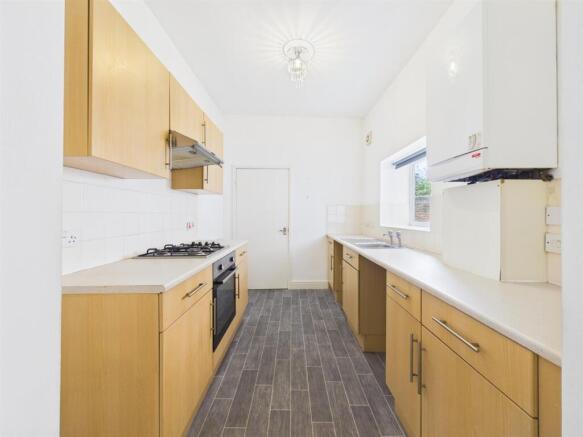 Kitchen 3.jpg