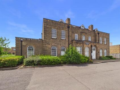Cheltenham Road, Longlevens
