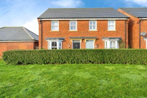 Greenkeepers Road, Great Denham, Bedford