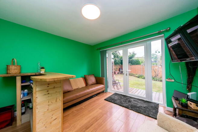 5 bed Detached for sale Image 5