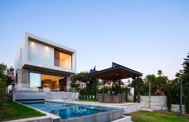Pool view - artist