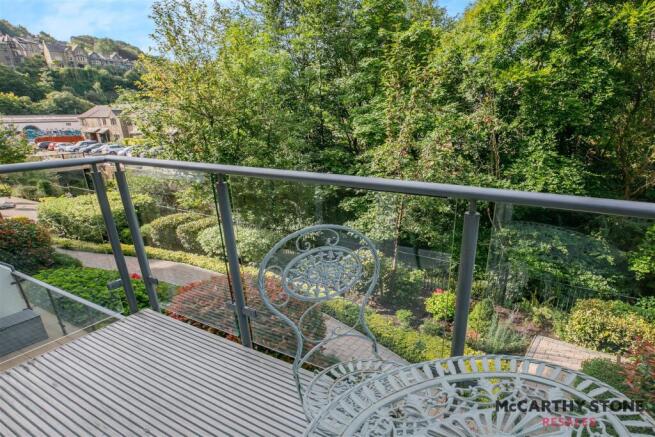 2 bed Apartment for sale Image 6