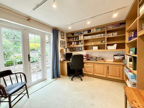 3 bed Detached for sale Image 12