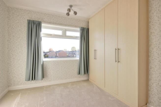 3 bed Town House for sale Image 11