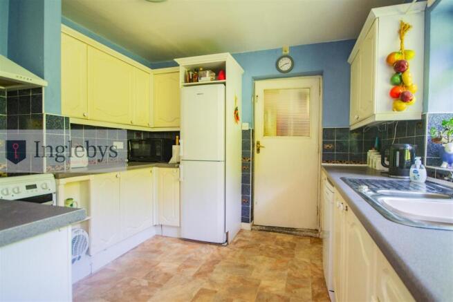 2 bed Detached Bungalow for sale Image 7