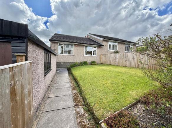 2 bed Semi-Detached Bungalow for sale Image 11